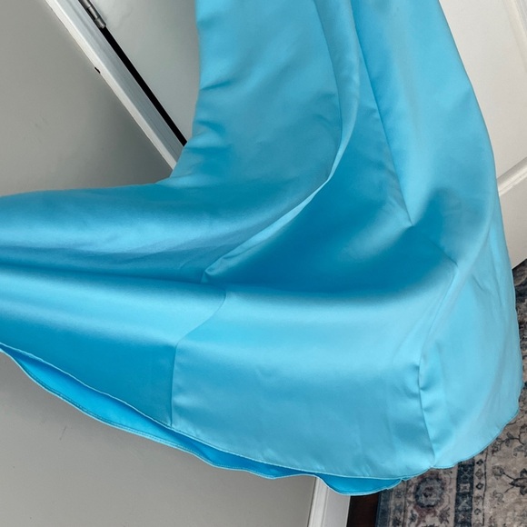 Zum Zum by Niki Livas Blue tie back rhinestone gown, bridesmaid prom Dress Sz 6 - Picture 4 of 11